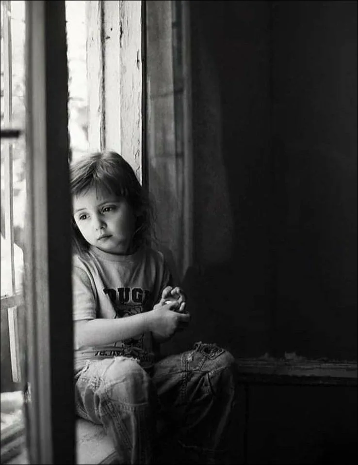 Alone Dp for girls 18 Alone Dp for girls 18