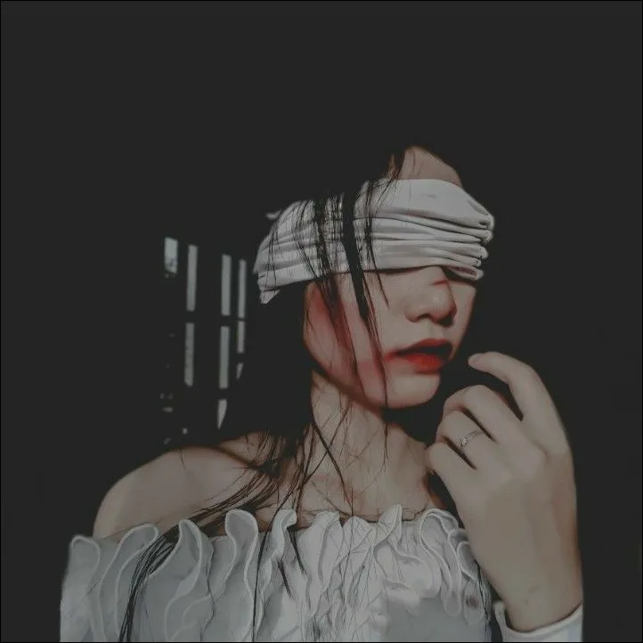 Alone Dp for girls 3 Alone Dp for girls 3