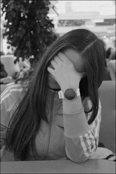 Alone Dp for girls 8 Alone Dp for girls 8